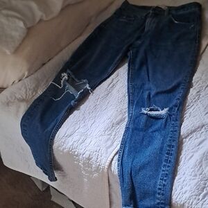 Abercrombie Skinny High Rise Size 2 Petite Blue Distressed Women's Jeans